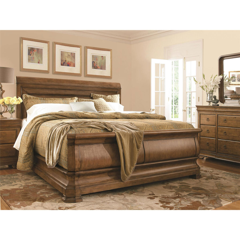 New Lou Louie P's King Sleigh Bed 07176B 071 BR RS01 76B 355 040 04M