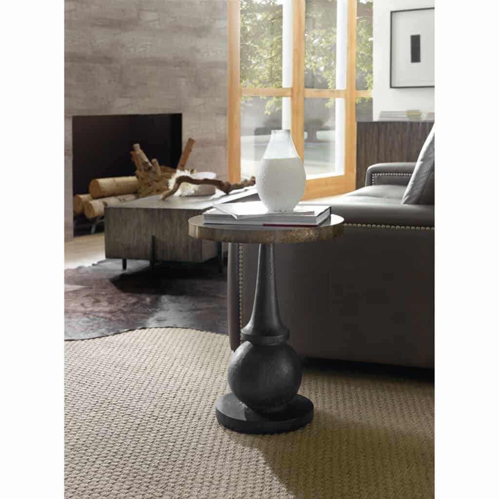 Curata End Table HKR12762 1600 50003 mtl room