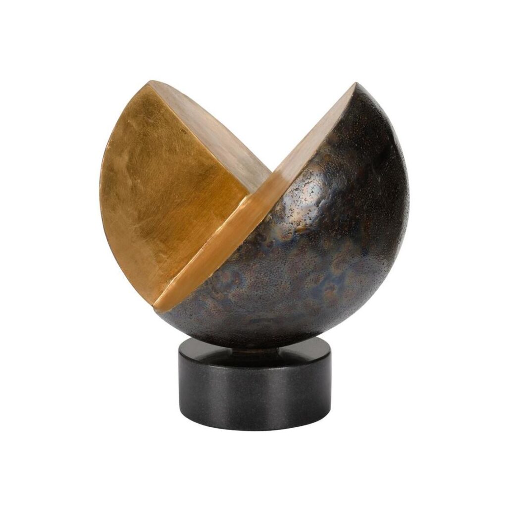 Influencer Sculpture - Image 2
