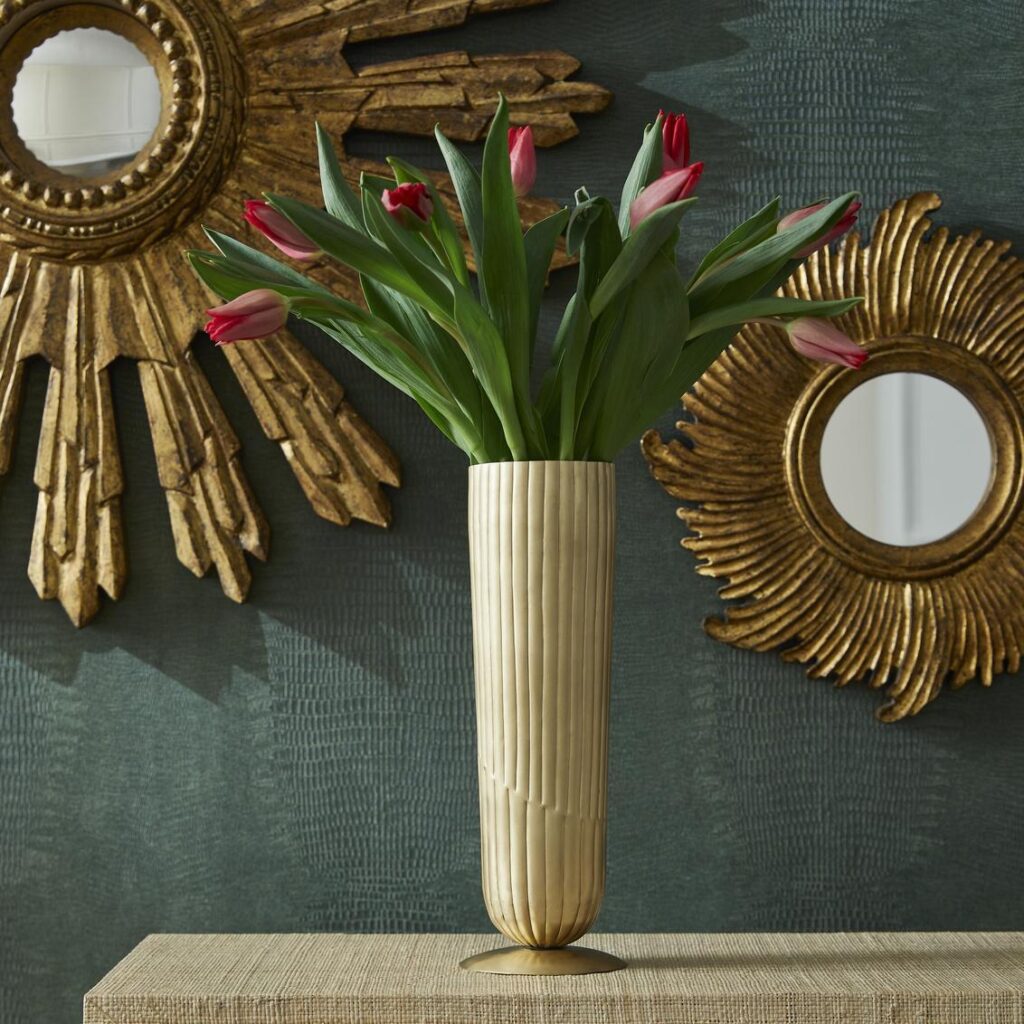 Shifting Lines Vase - Image 3