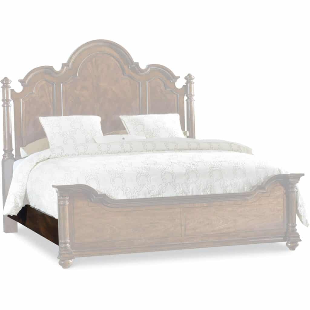 Leesburg King Poster Bed - Image 5