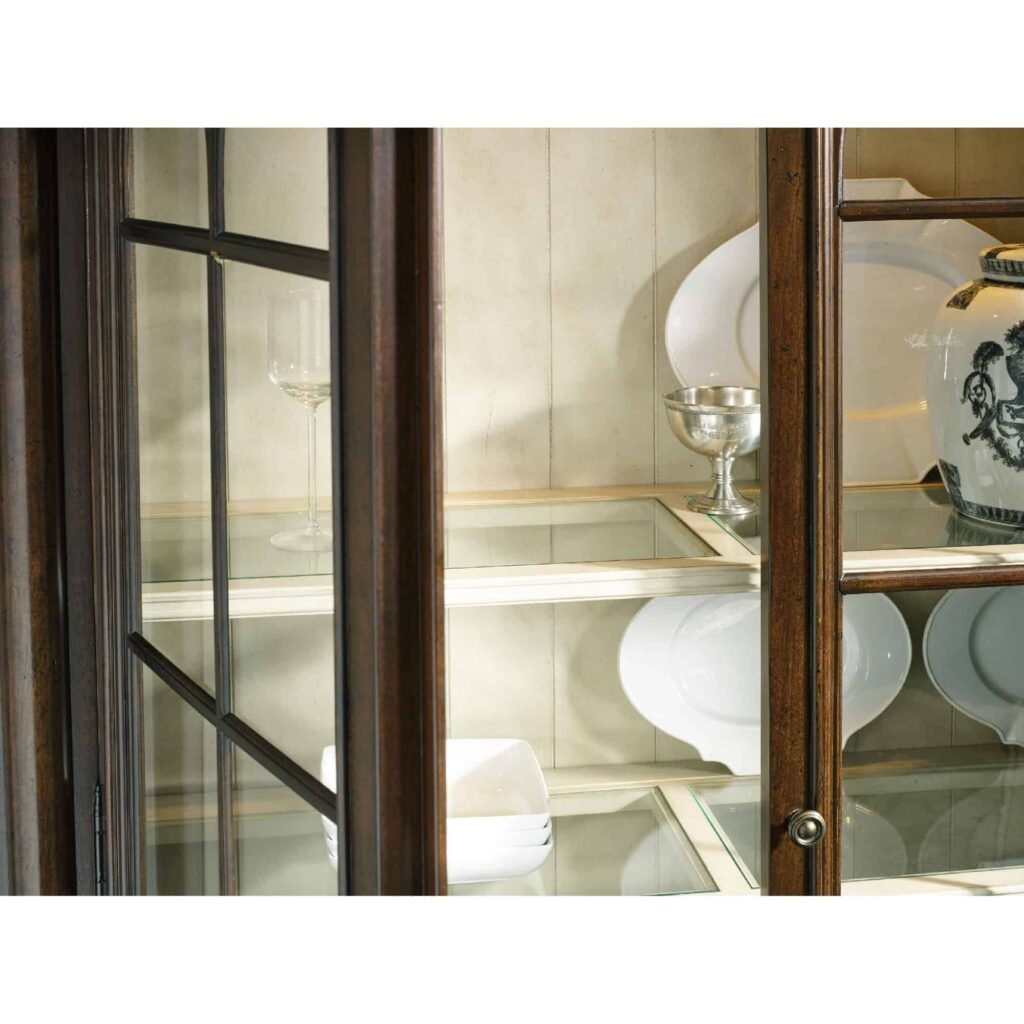 Leesburg Dining Cabinet - Image 2