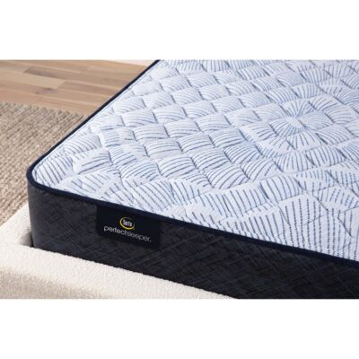 Serta Perfect Sleeper Waters Edge Firm King Mattress 12 Serta Perfect Sleeper Waters Edge Firm King Mattress 850003101-1060 6303 2391 4352 SE23 NL PerfectSleeper Innerspring Level 1 WatersEdge FM Room Detail Corner 230123 1049