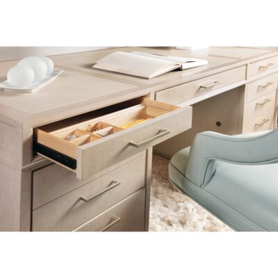 Marlowe Executive Desk 15 Marlowe Executive Desk 6420-10462-80 6420 10462 80 EC210 022 detail 1