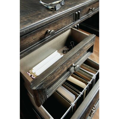 La Grange Executive Desk 11 La Grange Executive Desk GCSR2852 6960 10563 89 detail