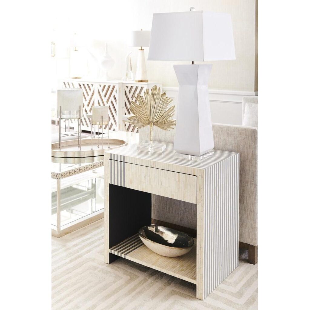 Fontainebleau Table Lamp - White - Image 3