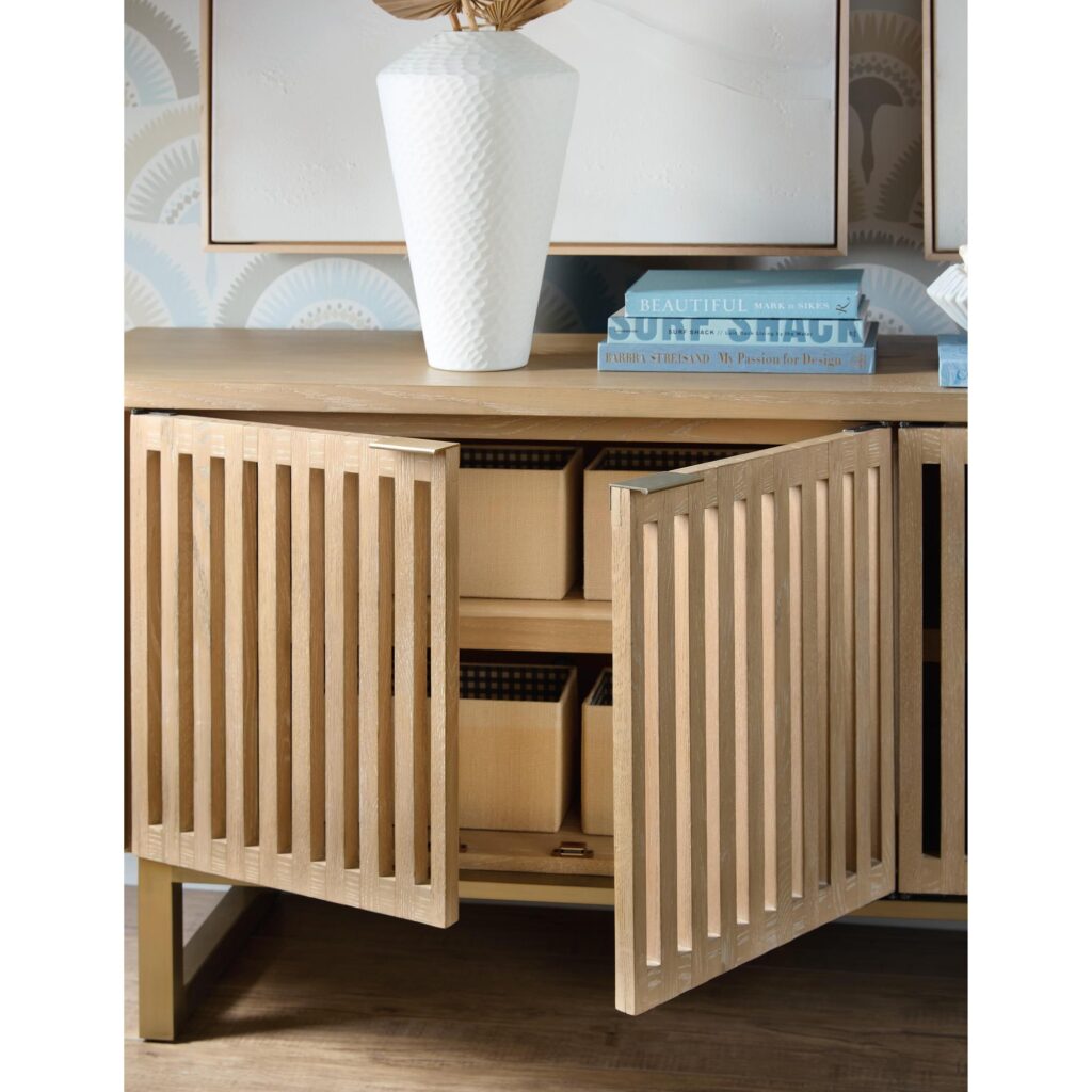 Commerce and Market Easton Entertainment Console - Image 6