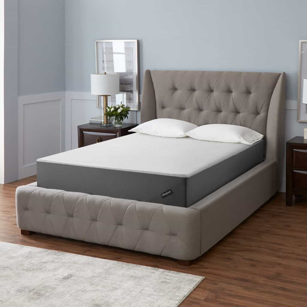Beautyrest 10 Inch Firm Gel Memory Foam King Mattress - Image 3