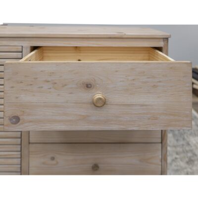 Giza 3 Drawer 2 Door Console 11 Giza 3 Drawer 2 Door Console IFD6121CNS IFD6121CNS 05