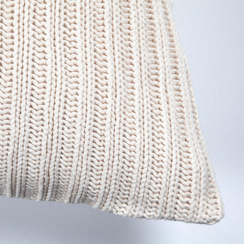 Roberto Pillow - Image 2