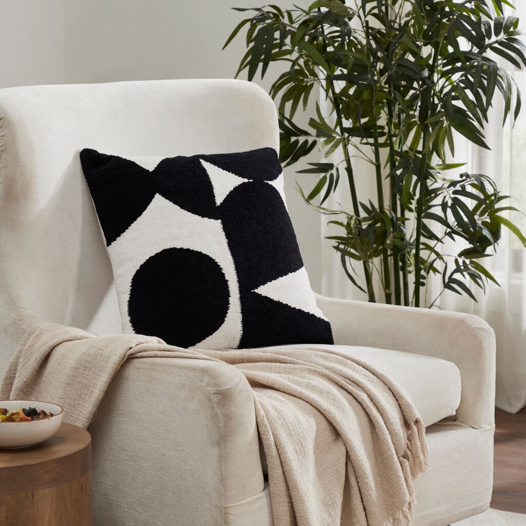 Mauro Pillow - Image 5