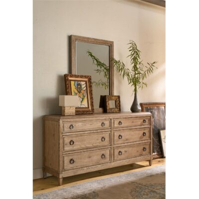 Sienna Dresser
