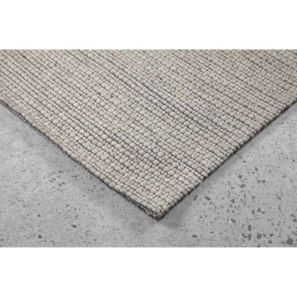 Bedford III 5' x 8' Rug - Image 3